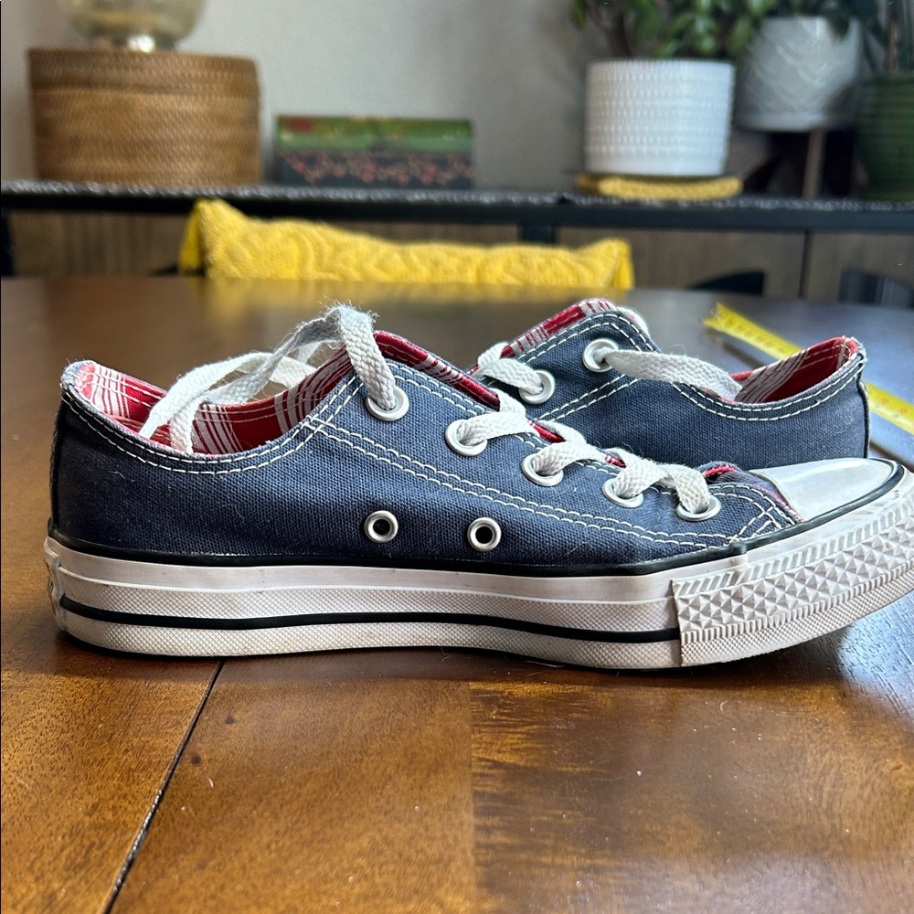 Converse All Star Red White and Blue Sneakers. Women’s size 6. Double tongue. - Picture 7 of 9